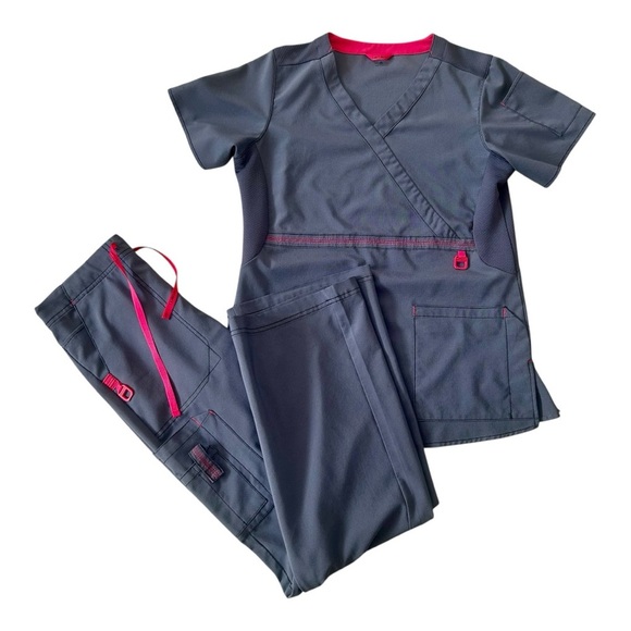 Carhartt Scrub SET, Grey & Pink, Size Small, Top & Bottoms. - Picture 1 of 4
